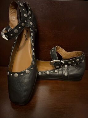 Free People Mystic Black Leather Studded Mary Jane Flats -Sz 38.5 (8/8.5)